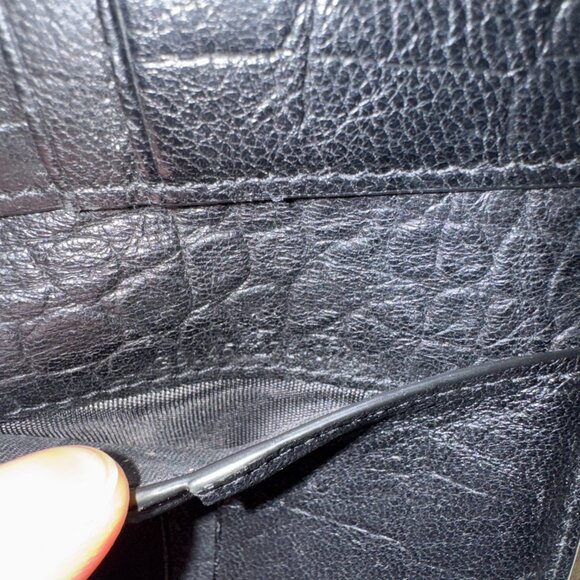 Saint Laurent Croc-Embossed Monogram Leather Wallet - Picture 5 of 5